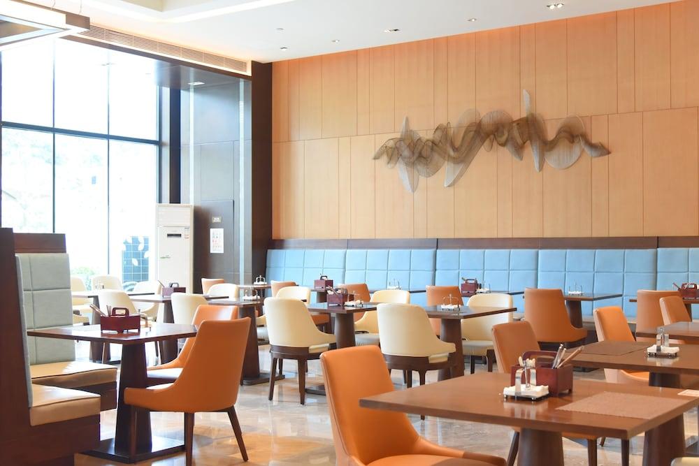 Hilton Garden Inn Shiyan Shiyan  Экстерьер фото